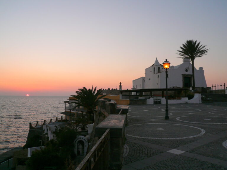 Chiesa_del_Soccorso_al_tramonto